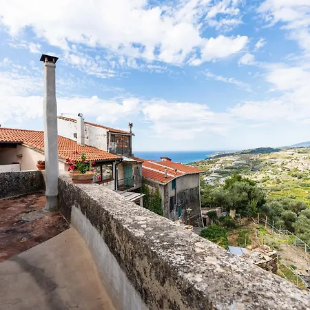 Dom wakacyjny Ca' Gialla By Interhome